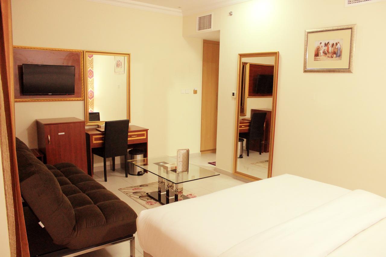 Montreal Naif Hotel Dubaj Zewnętrze zdjęcie