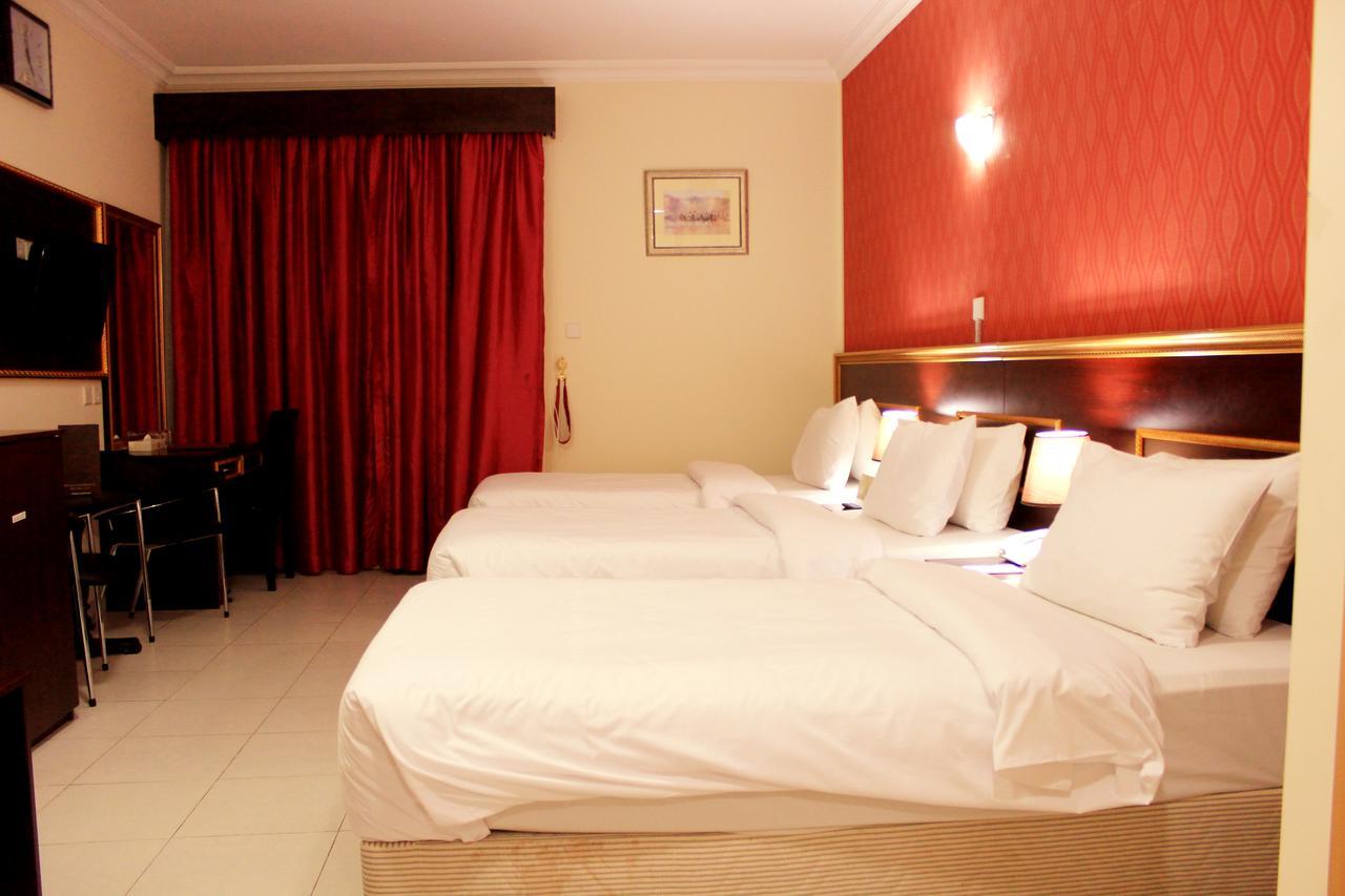 Montreal Naif Hotel Dubaj Zewnętrze zdjęcie