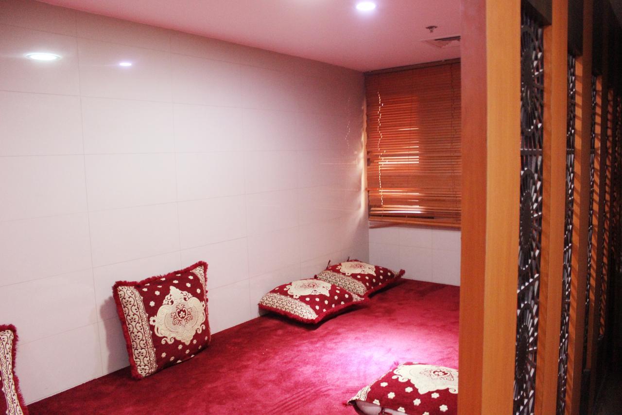 Montreal Naif Hotel Dubaj Zewnętrze zdjęcie